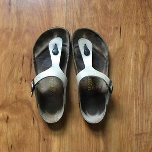 Birkenstock Gizeh silver metallic leather sandals